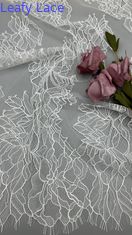 Leggere 100% Nylon Francese Chantilly Filato Merletti Con Disegno Floreale Per Abiti Donne