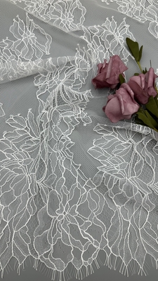 Leggere 100% Nylon Francese Chantilly Filato Merletti Con Disegno Floreale Per Abiti Donne