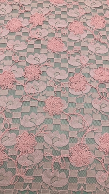 Ricamo a piastrelle rosa di foglie Elegante e duraturo Maglieria a maglia lussuosa Ricamo a tessuto di pizzo Tessuto per matrimoni, feste di compleanno Occasioni Sequin tessuto a piastrelle con perline