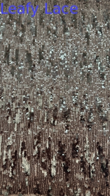 Tissu di pizzo ricamato di lusso per abiti tessili da donna