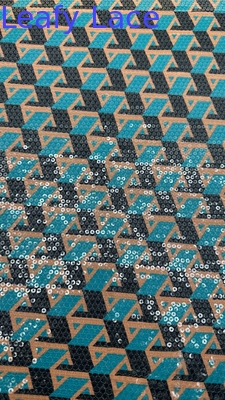 Stoffa di ricamo di 100% cotone con modello per abiti