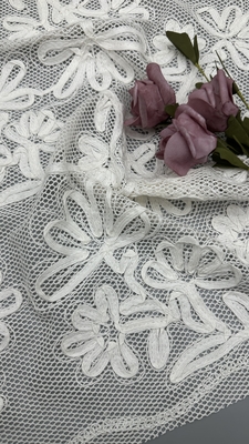 Stoffa di pizzo ricamato di 100% di cotone per abbigliamento