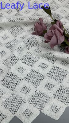 Merletti bianchi 100% di cotone tessuto di merletti a buco ricamato tessuto di merletti a maglia tessuto di merletti per occasioni