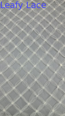 Tessuto di pizzo francese Chantilly Respirare Plaid Sequin Mesh Tessuto di pizzo Tessuto a foglia