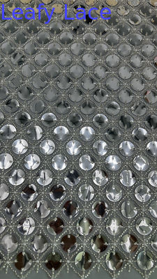 Sciarpe Progetti di design di moda ricamo con perline tessuto pizzo tessuto per abito completo pizzo a maglia di alta qualità per abiti