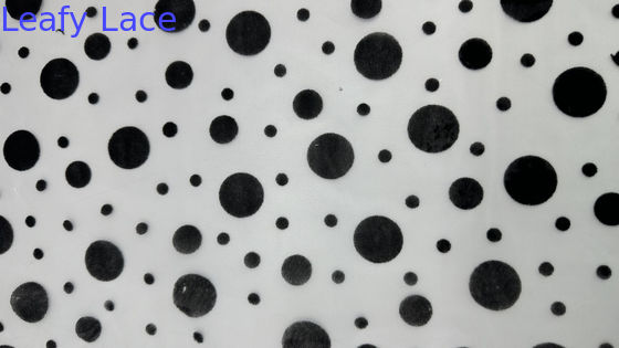 Tessuto di pizzo stampato con motivo a pois su rete per abiti da sera, design traspirante