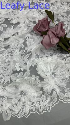 Tessuto di pizzo da fiori bianco per abiti a maglia con ricamo complesso e sottile