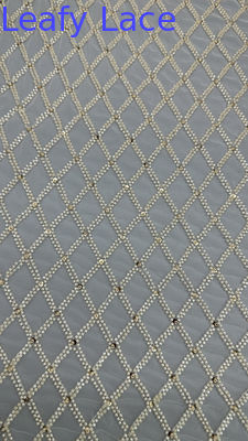 Pizzo dorato in stile barocco con cordoncino, design vintage opulento per abiti couture drammatici
