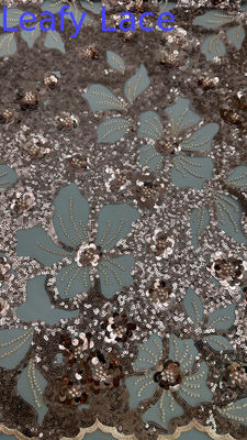 Pizzo di paillettes nero Midnight con micro paillettes: profondità e brillantezza uniche per abiti da sera sofisticati