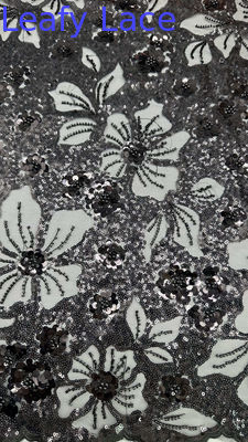 Pizzo di paillettes nero Midnight con micro paillettes: profondità e brillantezza uniche per abiti da sera sofisticati
