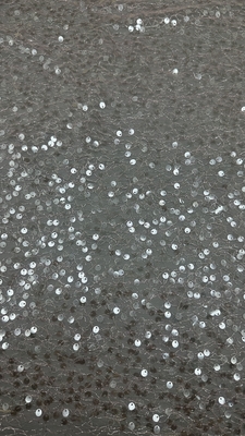 Tessuto in pizzo con paillettes per rifiniture ricamate utilizzando il design personalizzato di fabbrica per abiti da sera