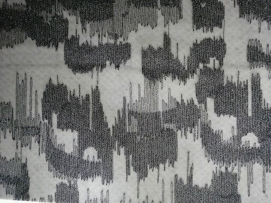 Linea geometrica metallica nera tessuto ricamato d'argento di Lurex del pizzo