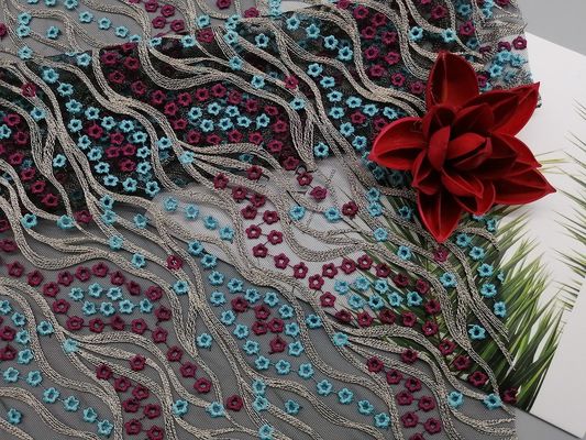 Tessuto di lusso floreale colorato a 49 pollici del pizzo 3D per i vestiti femminili