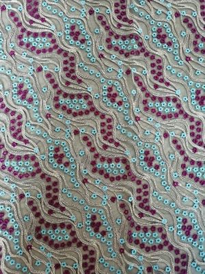 Tessuto di lusso floreale colorato a 49 pollici del pizzo 3D per i vestiti femminili