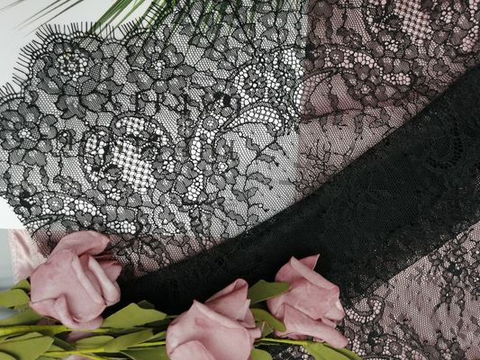 Tulle nera ha strutturato il tessuto nero francese del pizzo di Chantilly