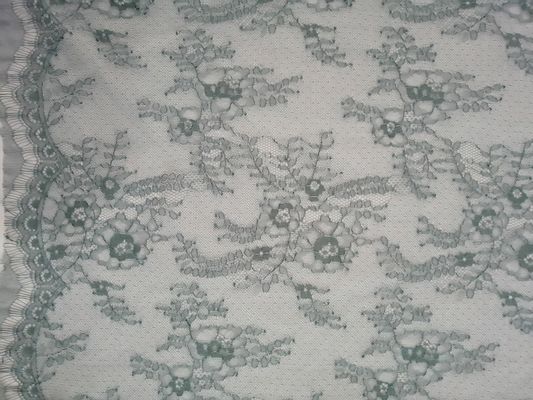 Il verde Chantilly francese floreale del ciglio ha smerlato il tessuto del pizzo del bordo