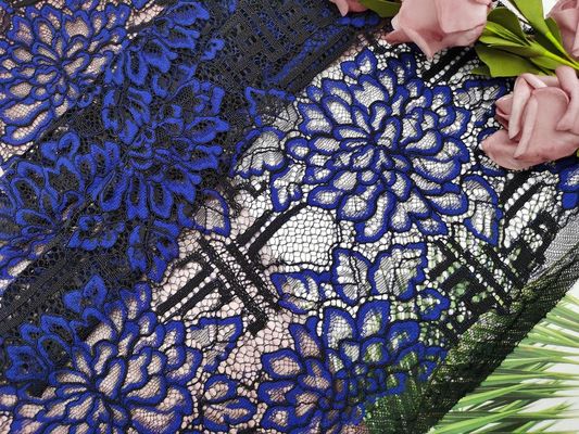 Tessuto legato con corde blu del pizzo fiore domestico del tessuto del grande per il vestito dalla bambina