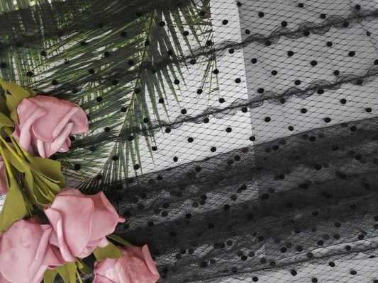 100 yarde di Tulle merlettano il ricamo affollato Mesh Fabric