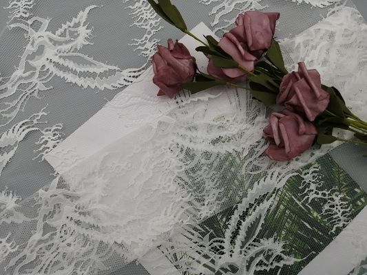 Tessuto nuziale del vestito da sposa di Chantilly dal tessuto bianco leggero del pizzo