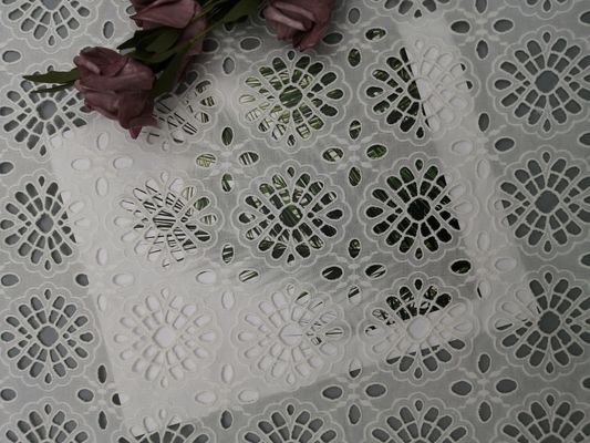 Occhiello Mesh Laser Cutting Cotton Fabric per il vestito femminile