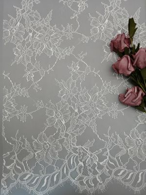 Tessuto floreale bianco 145CM di nylon di Tulle Mesh Fabric Embroidery Soft Lace del pizzo di 100%