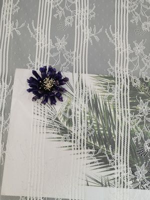 Tessuto francese della disposizione del pizzo del poliestere del fiore del ricamo della blusa