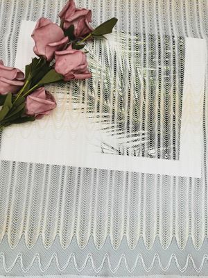 Tono lineare legato con corde del ricamo di Geo - Tone Polyester Lace Trim