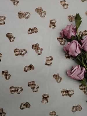 Il pizzo di Tulle del cuore ha stampato l'abbigliamento di Mesh Fabric For Children affollato