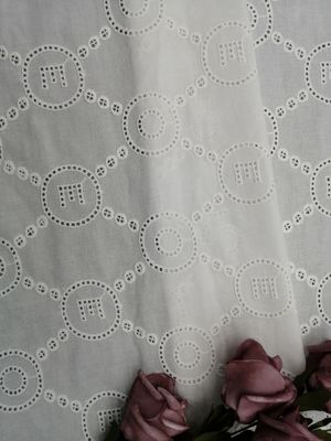 Il pizzo del modello della lettera ha ricamato il panno del vestito dal bambino del tessuto dell'occhiello