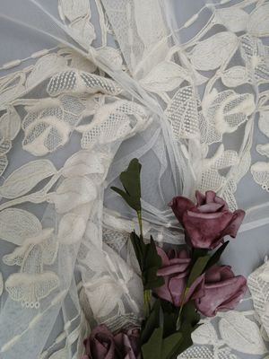 Panno floreale di Tulle del cotone del ricamo del letto legato con corde beige del tessuto