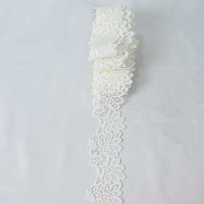 2" cucito del mestiere del nastro del pizzo di applique di nozze della disposizione del pizzo del poliestere