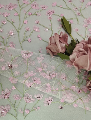 Tessuto rosa del pizzo dello zecchino del ricamo 3D dell'OEM del tessuto del pizzo del fiore per il vestito