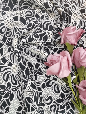 L'azo Tulle libera Mesh Printed Lace Fabric Black ha frantumato l'affollamento bianco