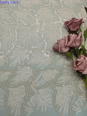 Filato materiale ricamato frondoso del ricamo di Tulle dello zecchino del tessuto rosa del pizzo poli