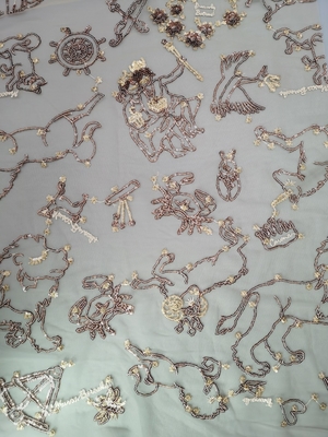 Zecchino della maglia del pizzo del vestito dalla ragazza del tessuto ricamato dello zecchino di colore di Champagne