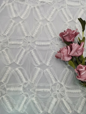 Tessuto floreale bianco Mesh Cording Embroidery del pizzo del tessuto 3D del pizzo all'uncinetto